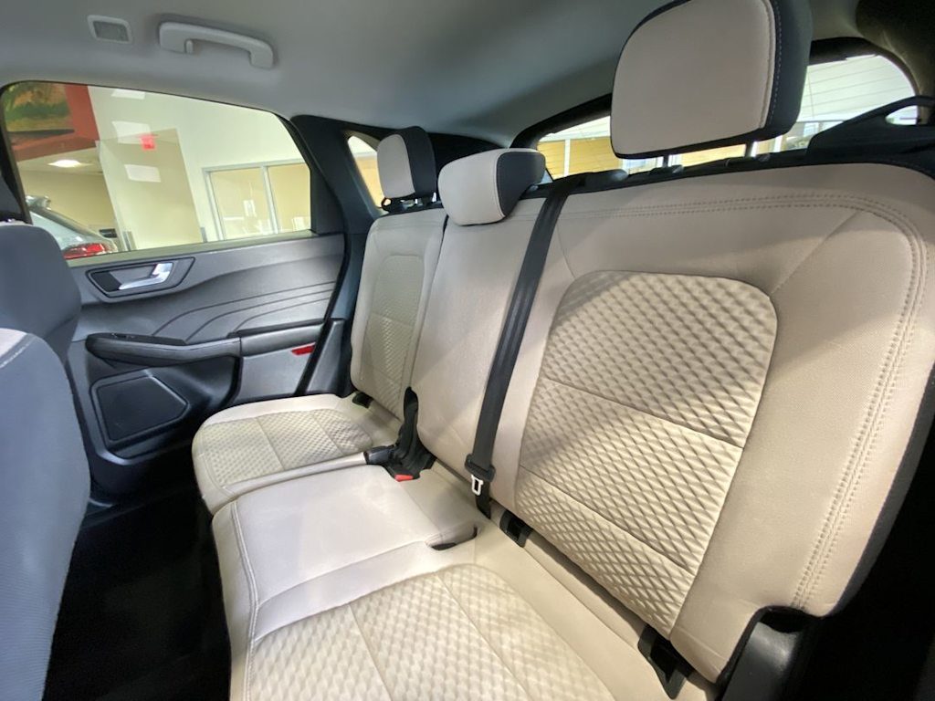 Thumbnail: 2021 Ford Escape - 11