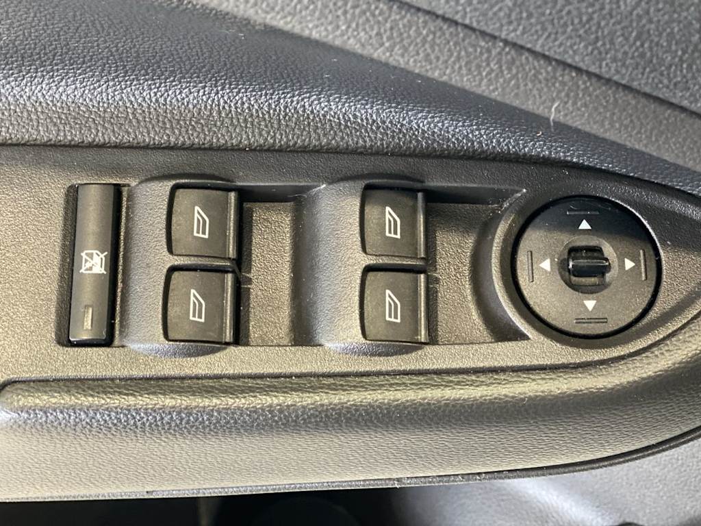 Thumbnail: 2018 Ford Escape - 23