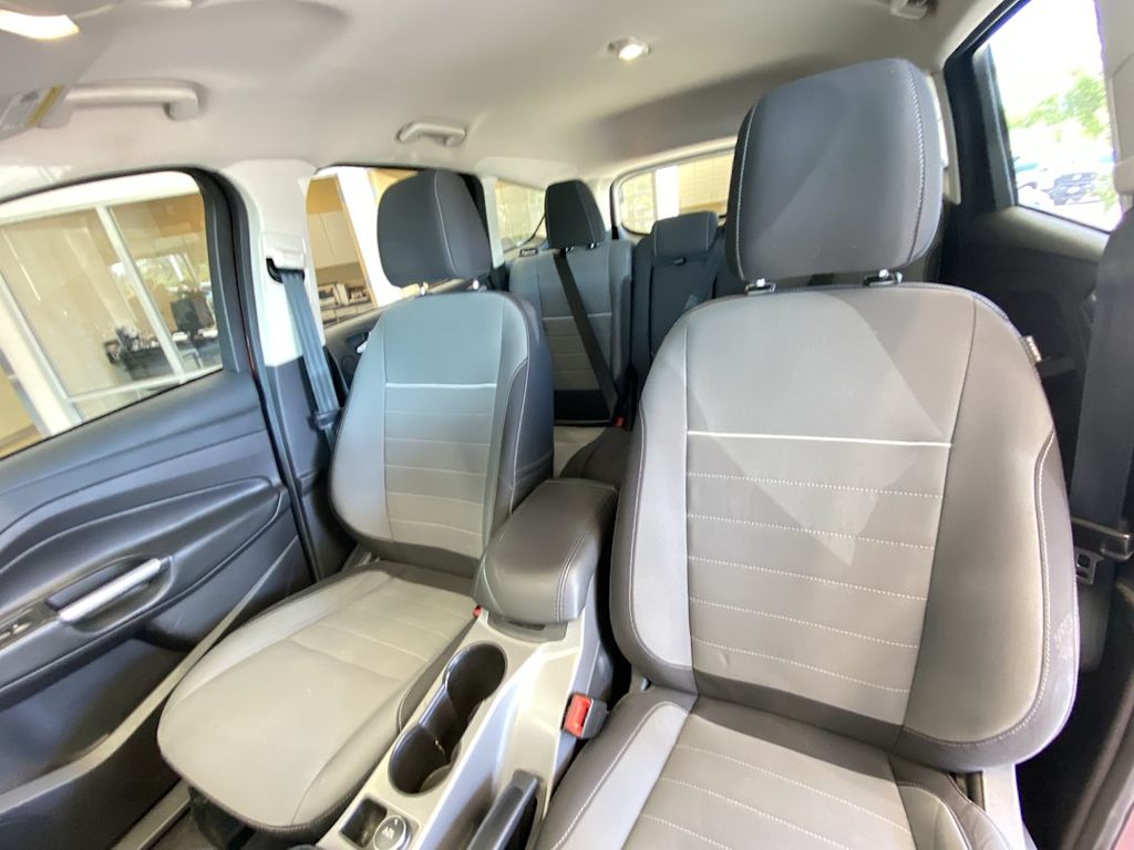 Thumbnail: 2015 Ford Escape - 9