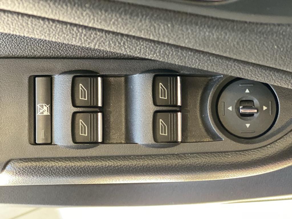 Thumbnail: 2014 Ford Escape - 23
