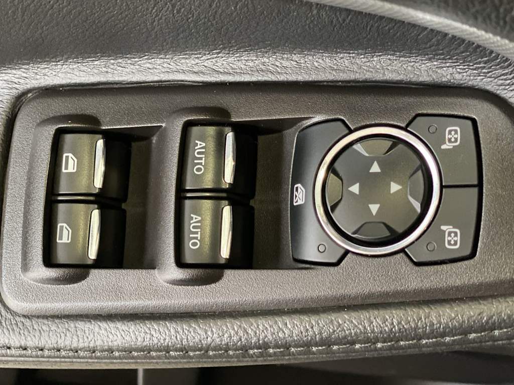 Thumbnail: 2012 Ford Explorer - 23