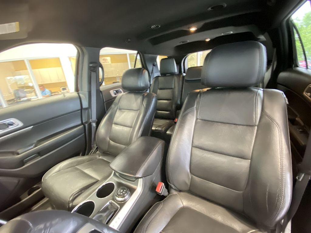 Thumbnail: 2012 Ford Explorer - 9