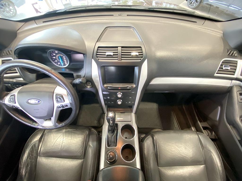 Thumbnail: 2012 Ford Explorer - 8