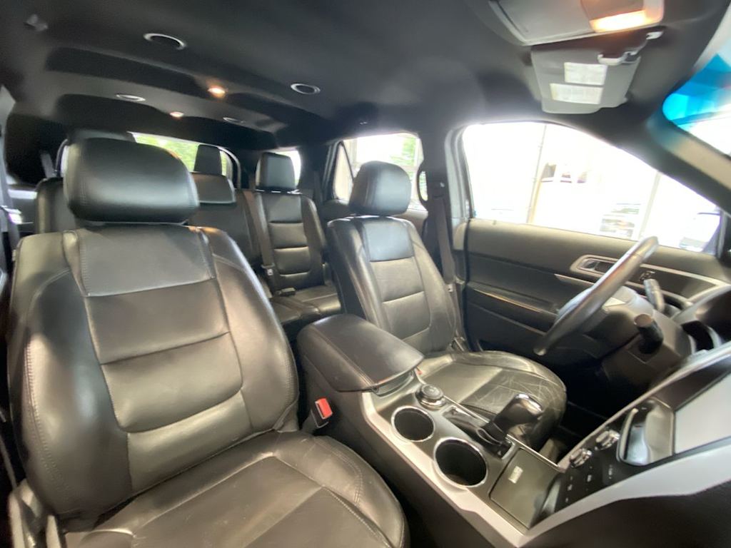Thumbnail: 2012 Ford Explorer - 10
