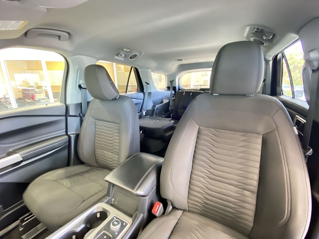 Thumbnail: 2021 Ford Explorer - 8