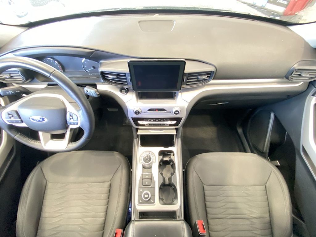 Thumbnail: 2021 Ford Explorer - 7