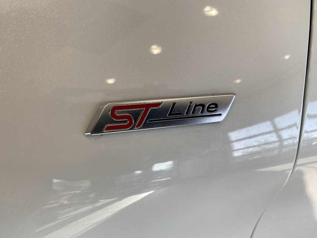 2023 Ford Explorer ST-Line 6