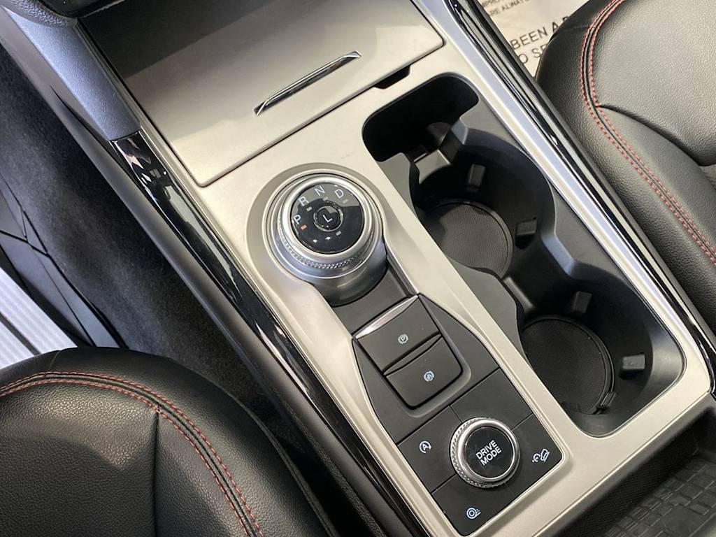 2023 Ford Explorer ST-Line 13