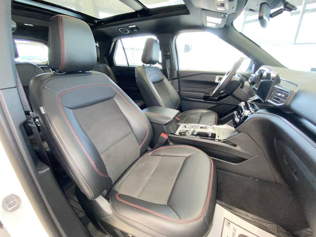2023 Ford Explorer ST-Line 10