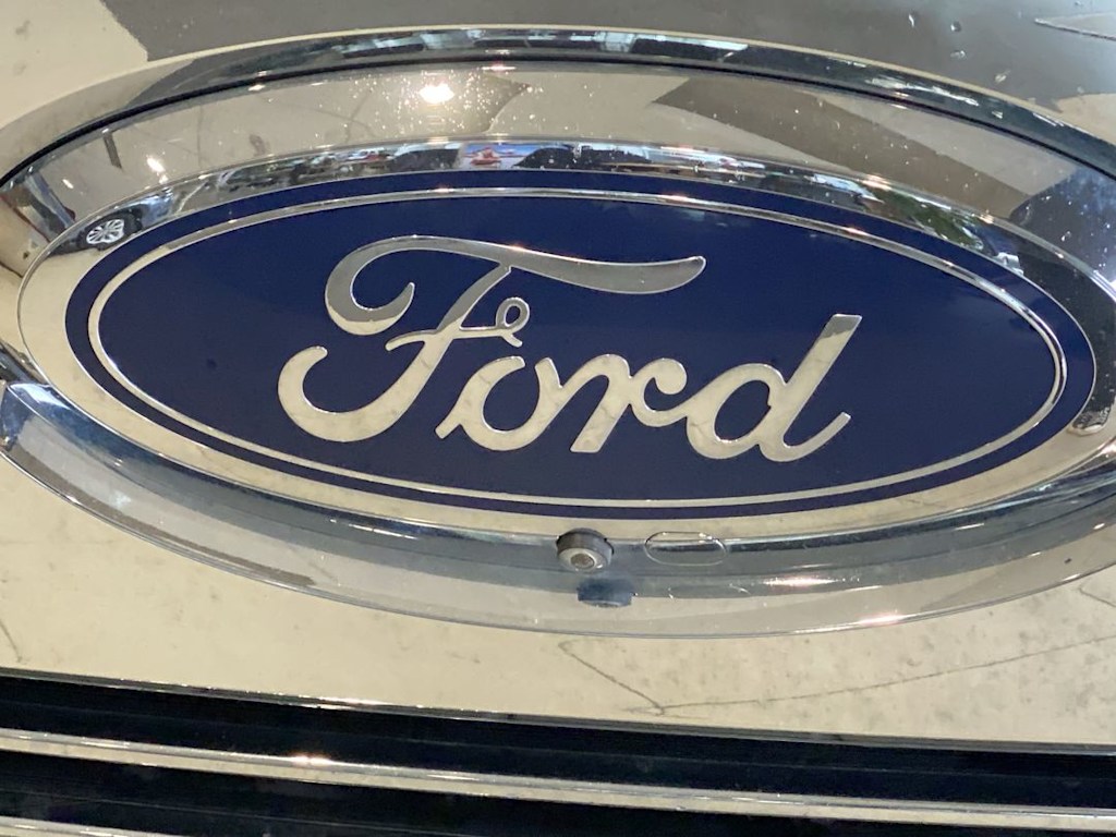 Thumbnail: 2017 Ford F-350 - 18