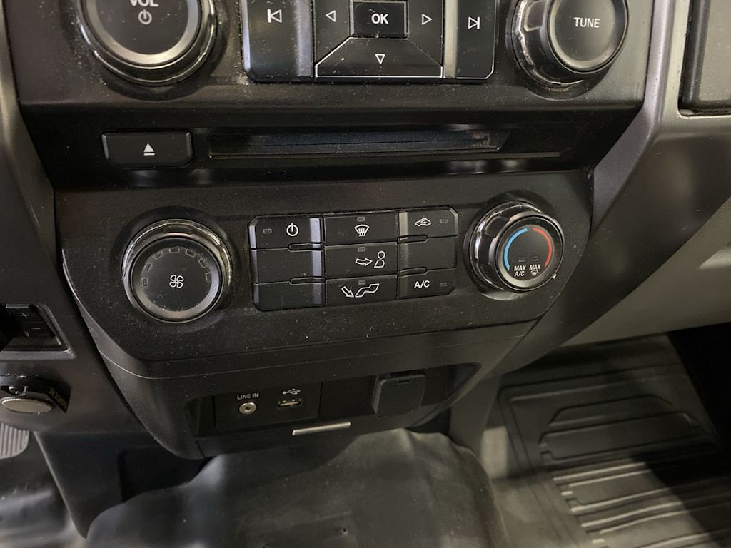 Thumbnail: 2015 Ford F-150 - 22