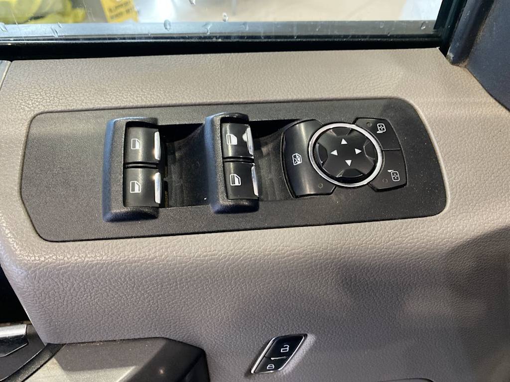 Thumbnail: 2015 Ford F-150 - 20