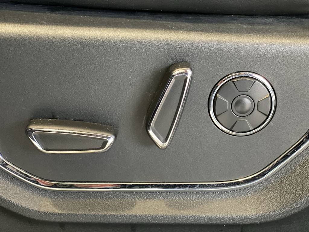 Thumbnail: 2015 Ford F-150 - 21