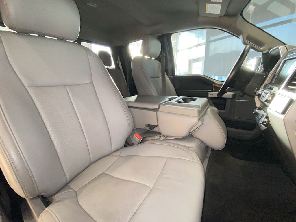 2020 Ford F-150 Lariat 10