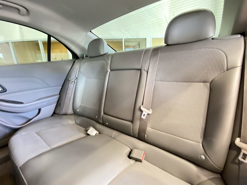 Thumbnail: 2015 Chevrolet Malibu - 11