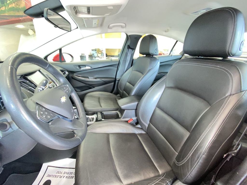 Thumbnail: 2017 Chevrolet Cruze - 8