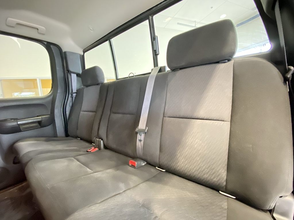 Thumbnail: 2011 Chevrolet Silverado 2500 - 13