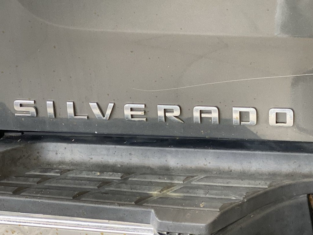 Thumbnail: 2011 Chevrolet Silverado 2500 - 20