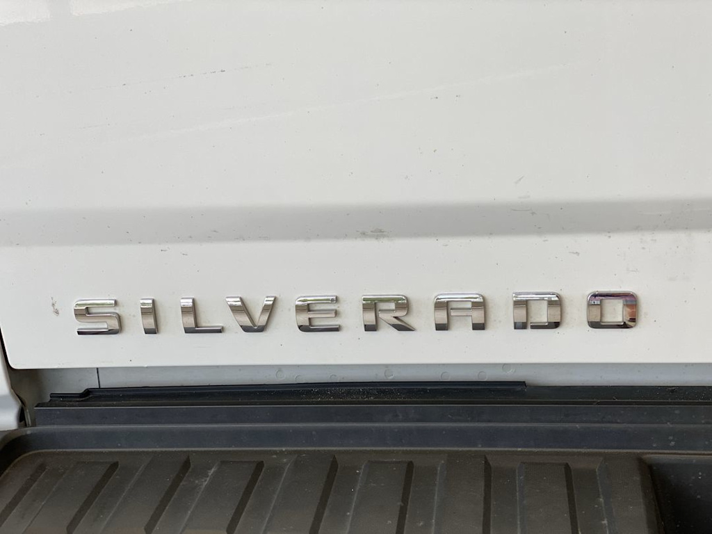 Thumbnail: 2018 Chevrolet Silverado 3500 - 19