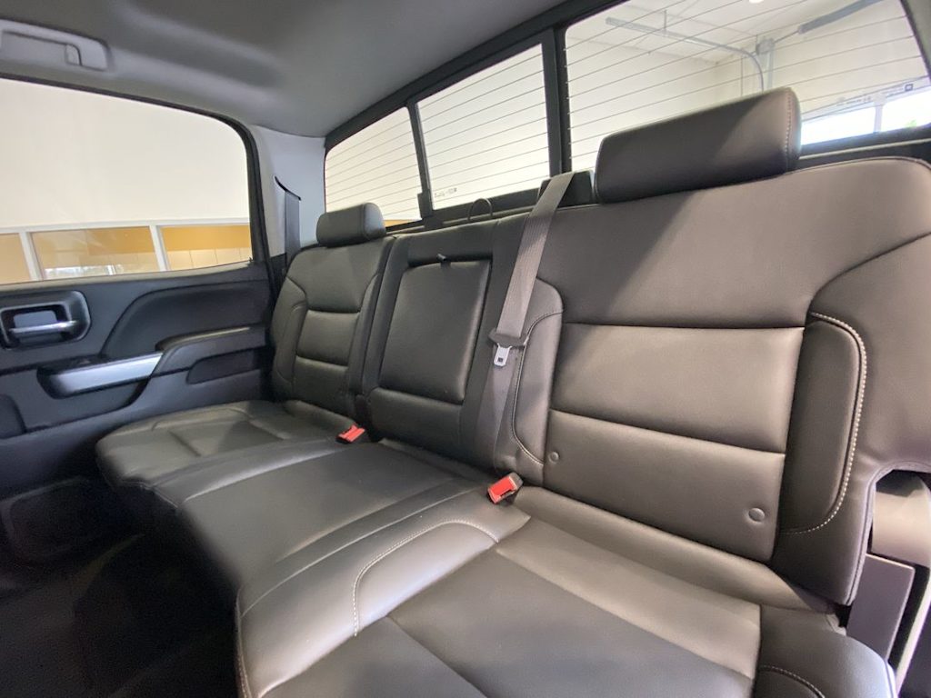 Thumbnail: 2018 Chevrolet Silverado 3500 - 26
