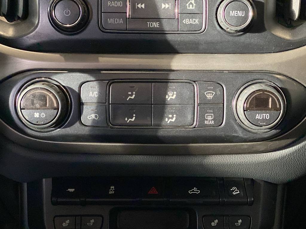Thumbnail: 2018 Chevrolet Colorado - 28