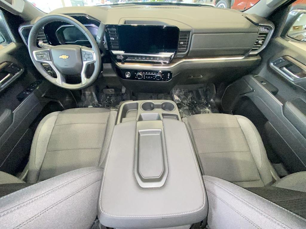2024 Chevrolet Silverado 1500 LT 10