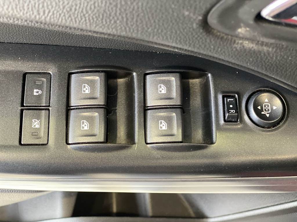 Thumbnail: 2019 Chevrolet Colorado - 21