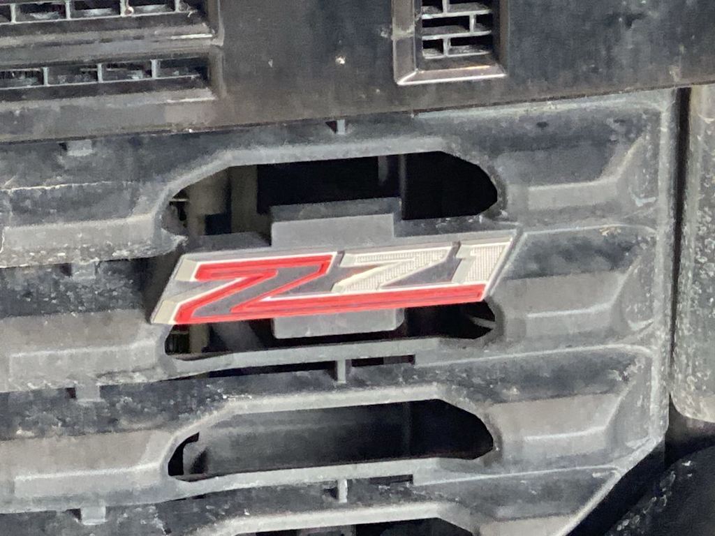 Thumbnail: 2020 Chevrolet Silverado 1500 - 17