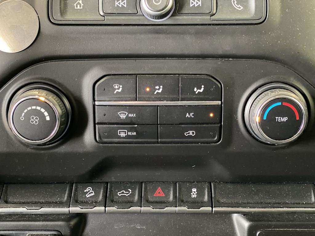 Thumbnail: 2020 Chevrolet Silverado 1500 - 22