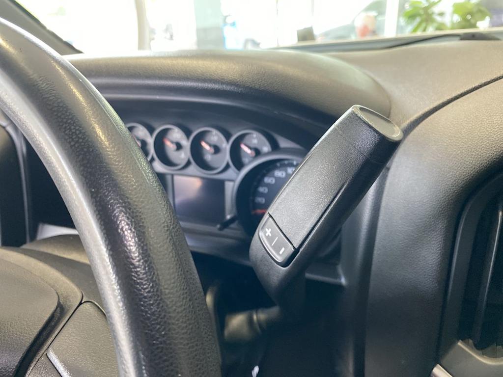 Thumbnail: 2019 Chevrolet Silverado 1500 - 32