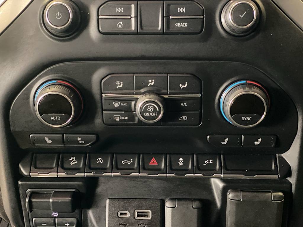 Thumbnail: 2020 Chevrolet Silverado 1500 - 23