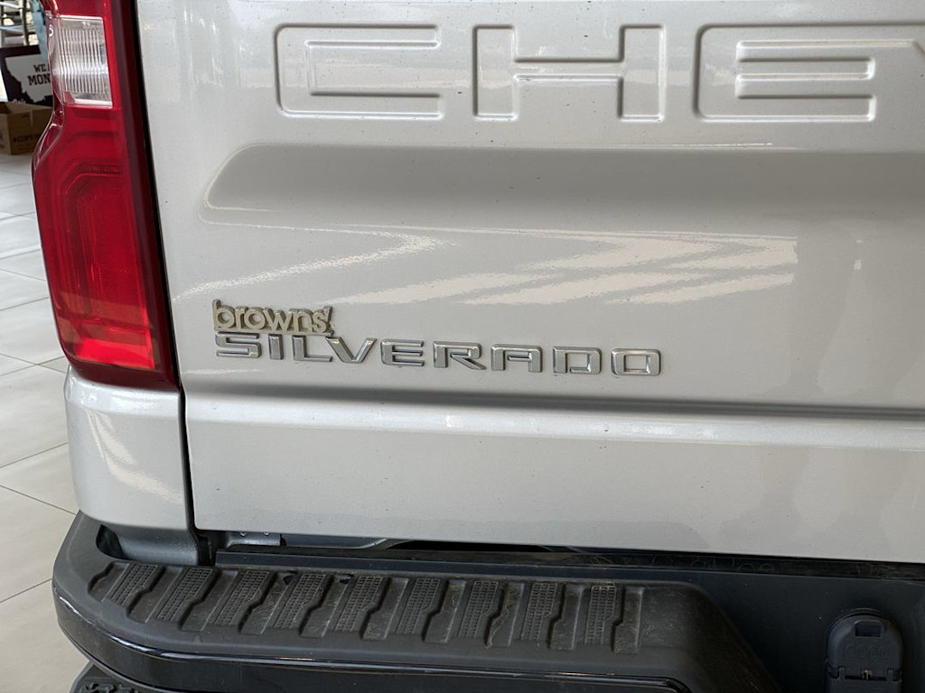 Thumbnail: 2020 Chevrolet Silverado 1500 - 19