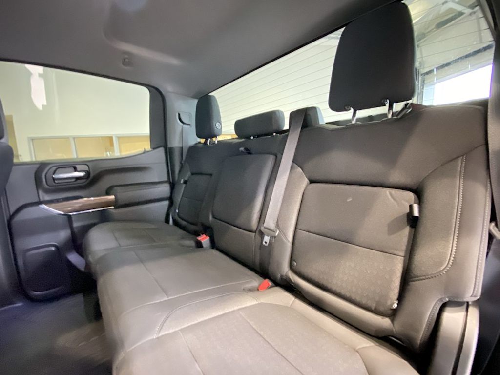 Thumbnail: 2021 Chevrolet Silverado 1500 - 10