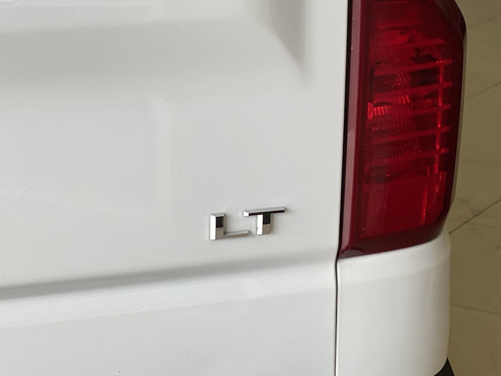Thumbnail: 2019 Chevrolet Silverado 1500 - 19