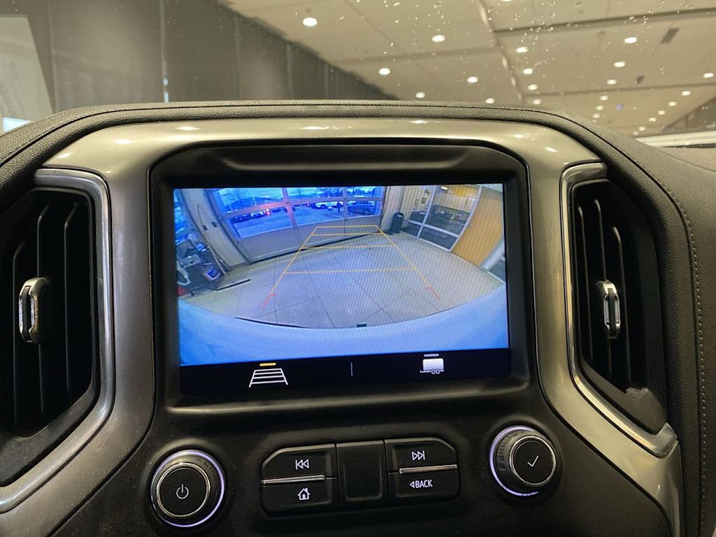 Thumbnail: 2021 Chevrolet Silverado 1500 - 21