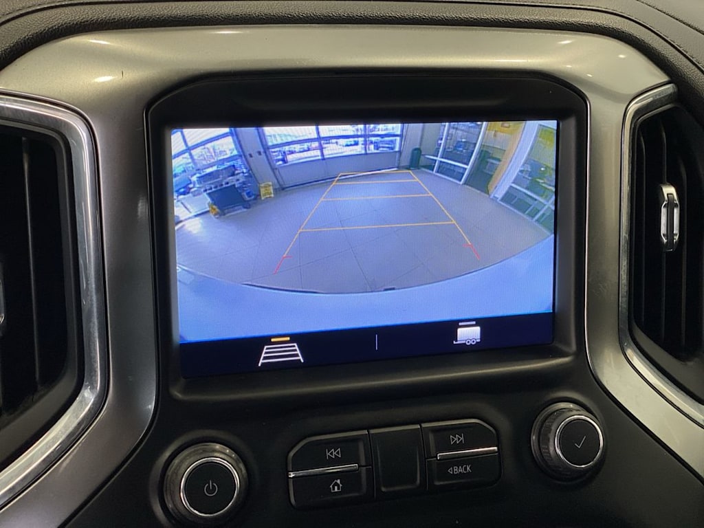 Thumbnail: 2020 Chevrolet Silverado 1500 - 23