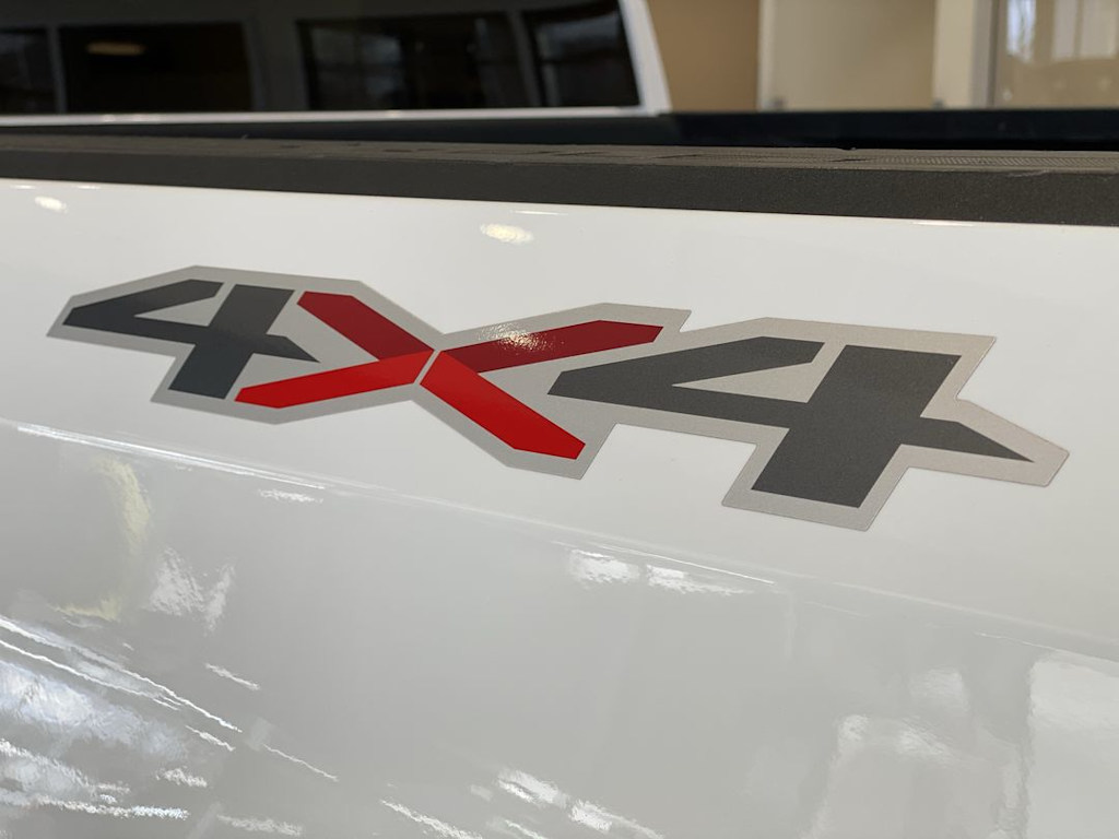 Thumbnail: 2020 Chevrolet Silverado 1500 - 20