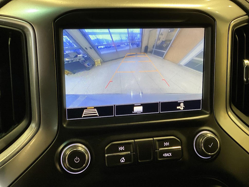 Thumbnail: 2020 Chevrolet Silverado 1500 - 23