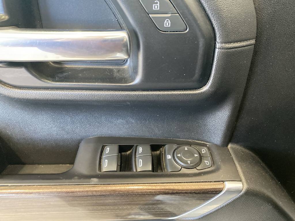 Thumbnail: 2020 Chevrolet Silverado 1500 - 22