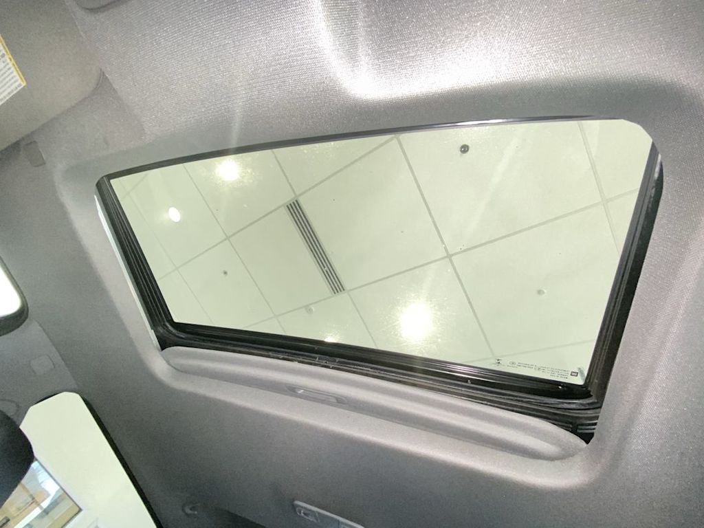 Thumbnail: 2020 Chevrolet Silverado 1500 - 24