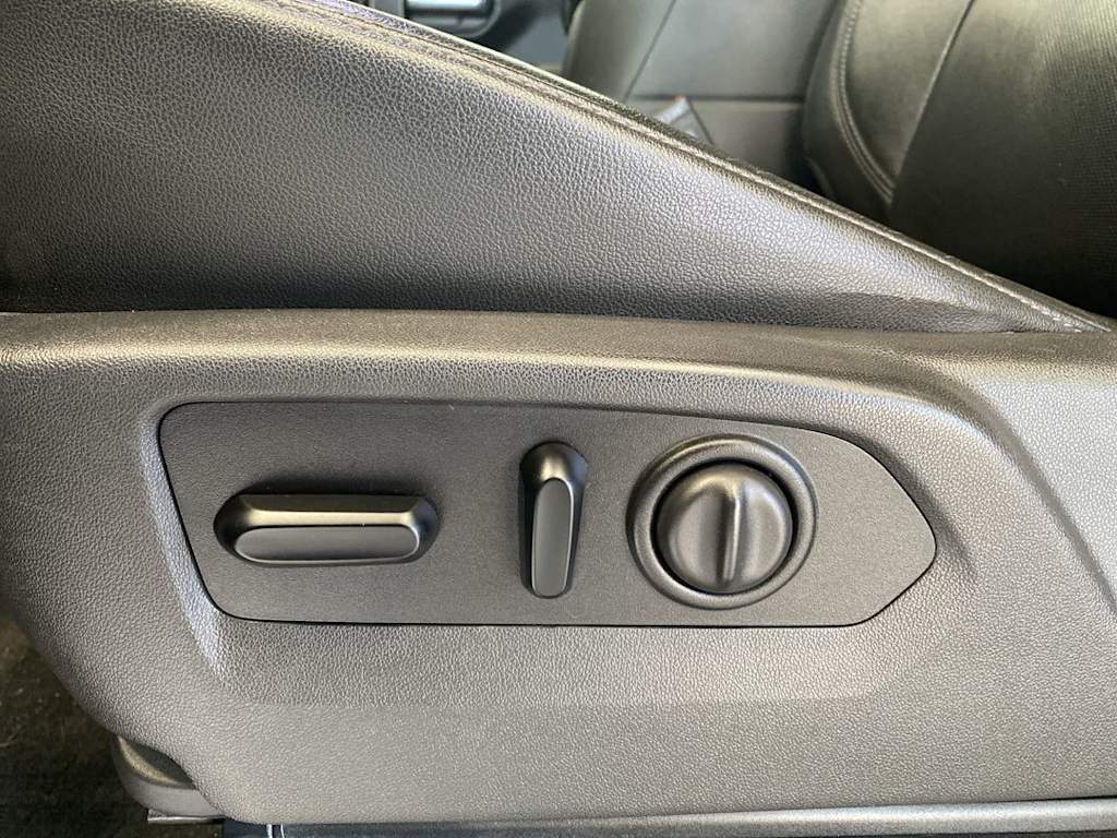 Thumbnail: 2020 Chevrolet Silverado 1500 - 18