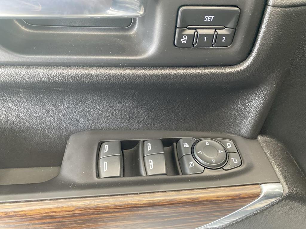 Thumbnail: 2021 Chevrolet Silverado 1500 - 22