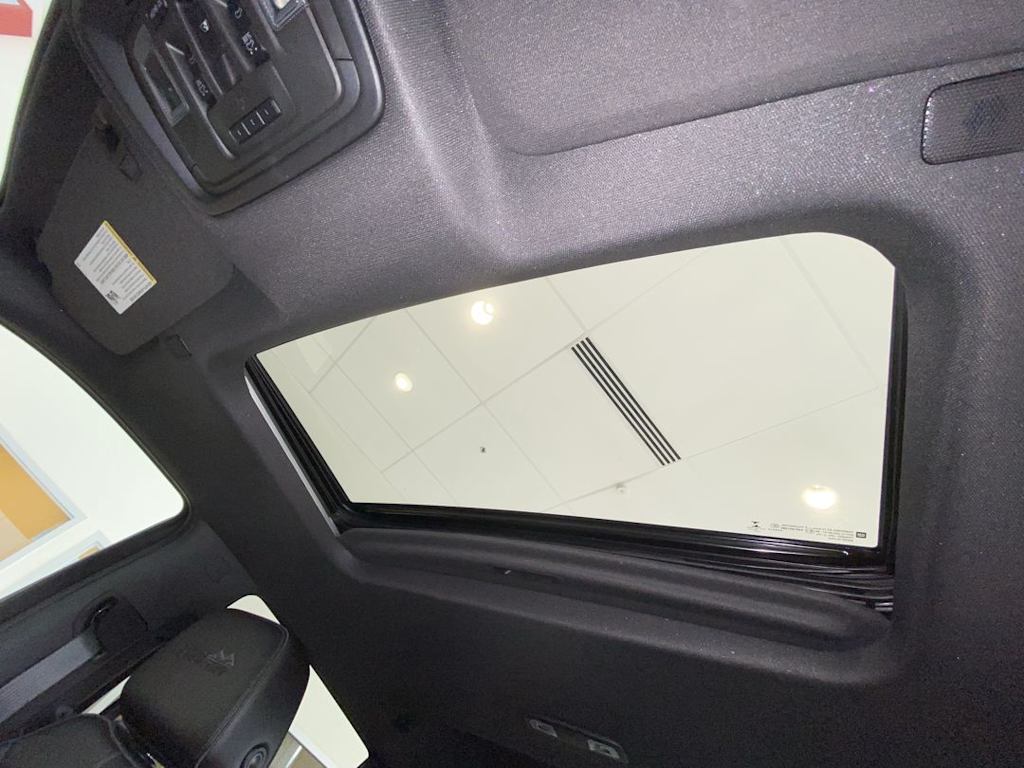 Thumbnail: 2021 Chevrolet Silverado 1500 - 26