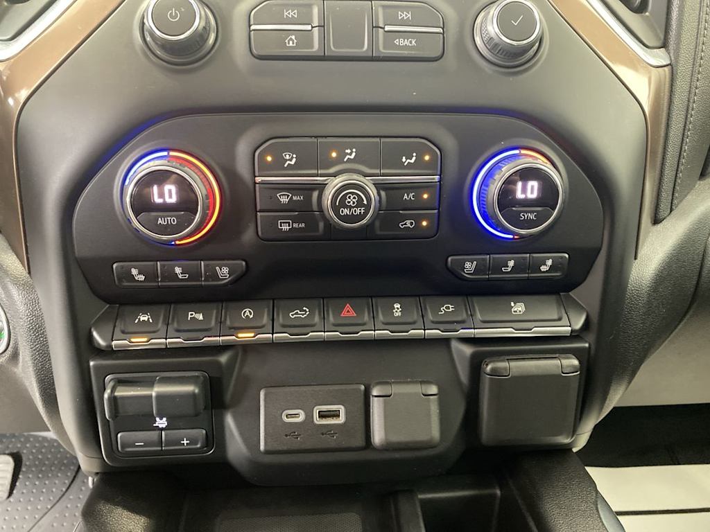 Thumbnail: 2021 Chevrolet Silverado 1500 - 24