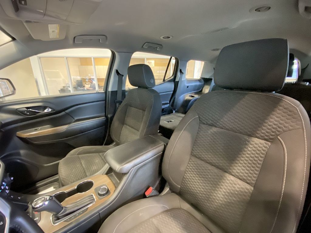 Thumbnail: 2018 GMC Acadia - 9