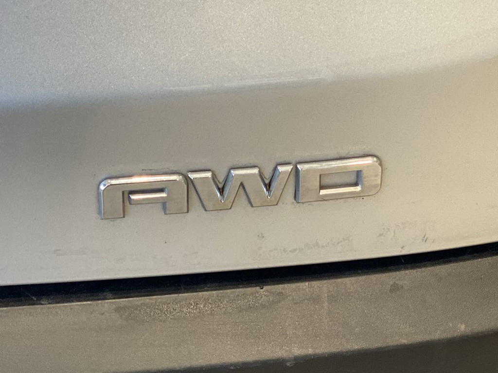 Thumbnail: 2018 GMC Acadia - 21