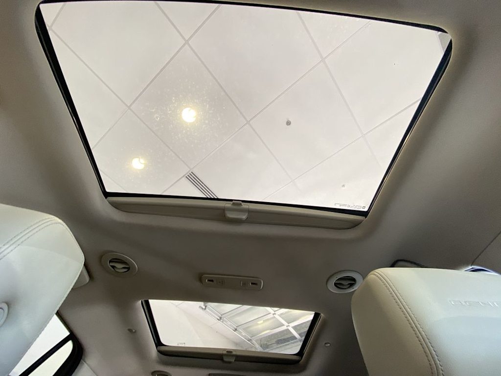 Thumbnail: 2019 GMC Acadia - 28