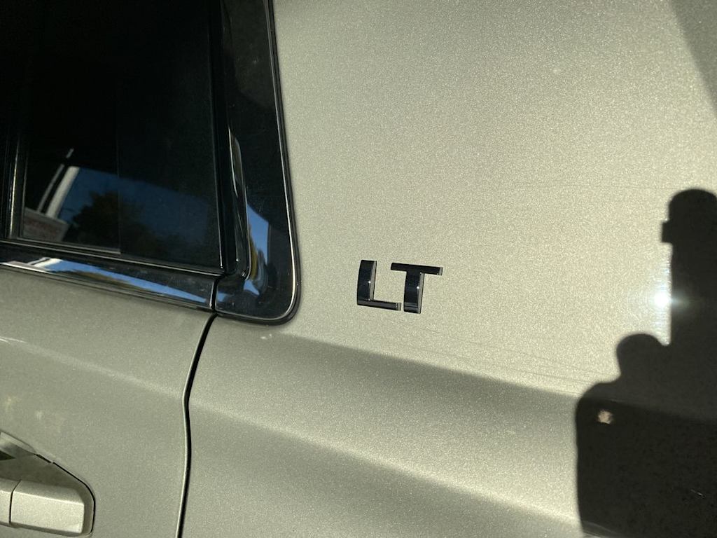 Thumbnail: 2015 Chevrolet Tahoe - 20