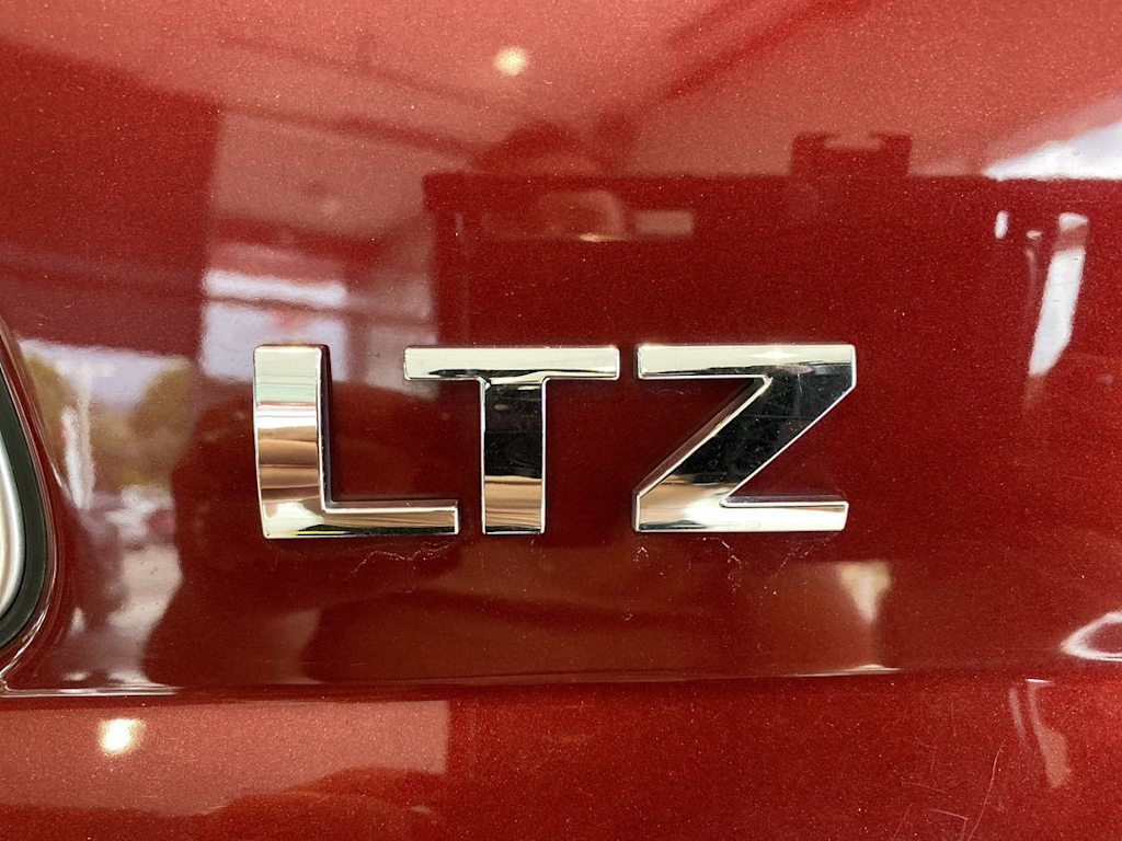 Thumbnail: 2016 Chevrolet Tahoe - 21