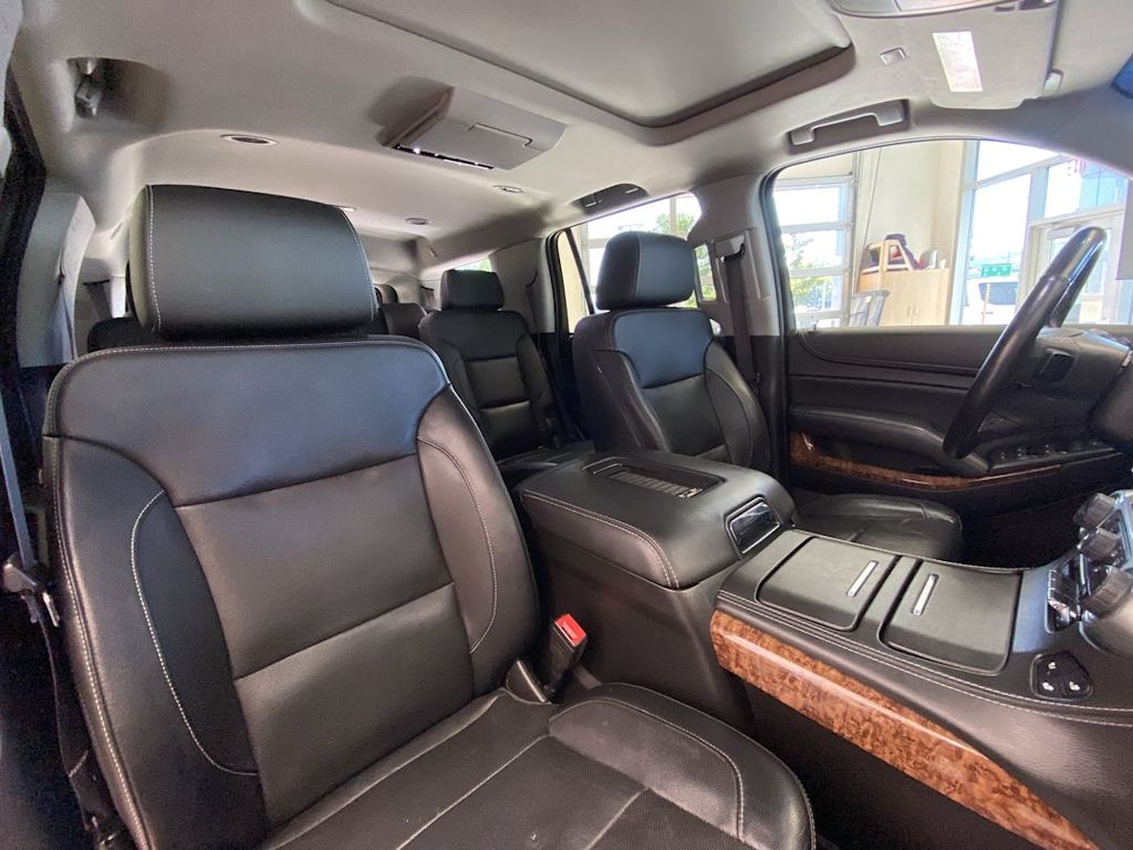 Thumbnail: 2017 Chevrolet Tahoe - 11